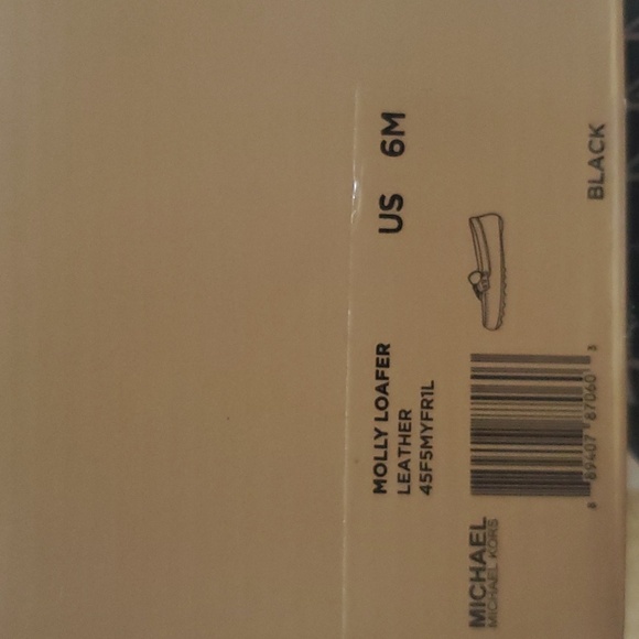 Michael Kors brand new in box size 6 black - Picture 4 of 6